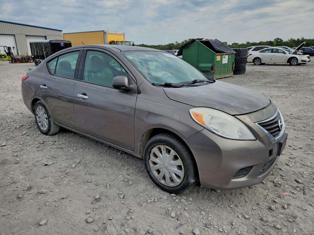 2014 Nissan Versa 1.6 Sv - Фото 4