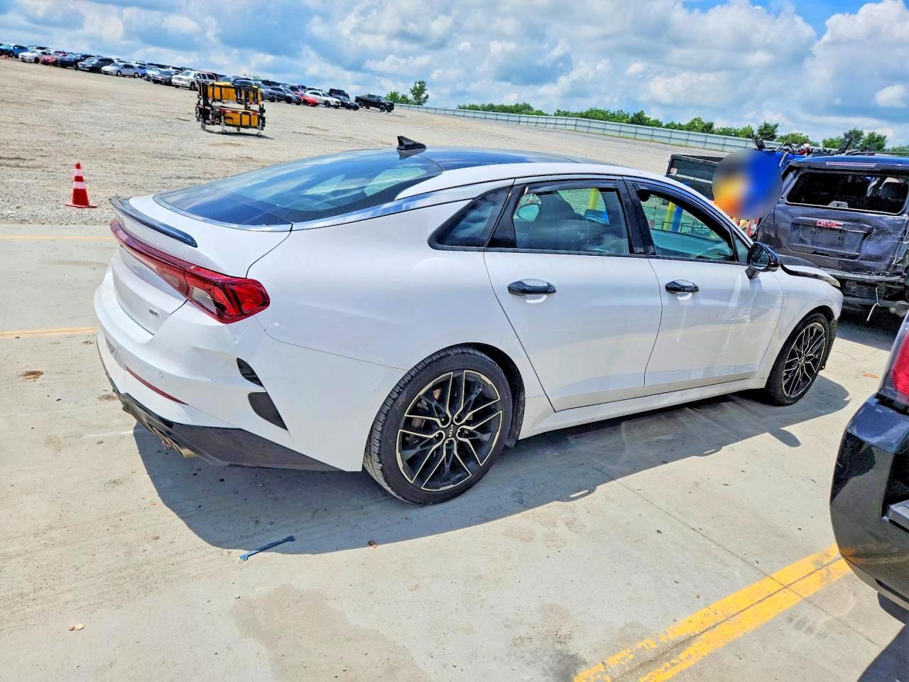 2024 Kia K5 Gt - Фото 3