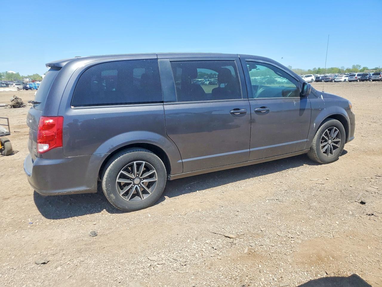 2019 Dodge Grand Caravan Gt - Image 3