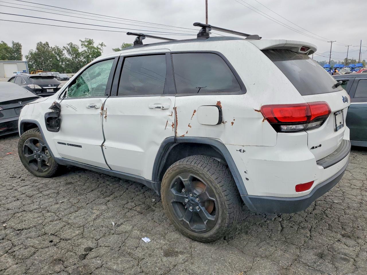 2019 Jeep Grand Cherokee Laredo - Фото 2