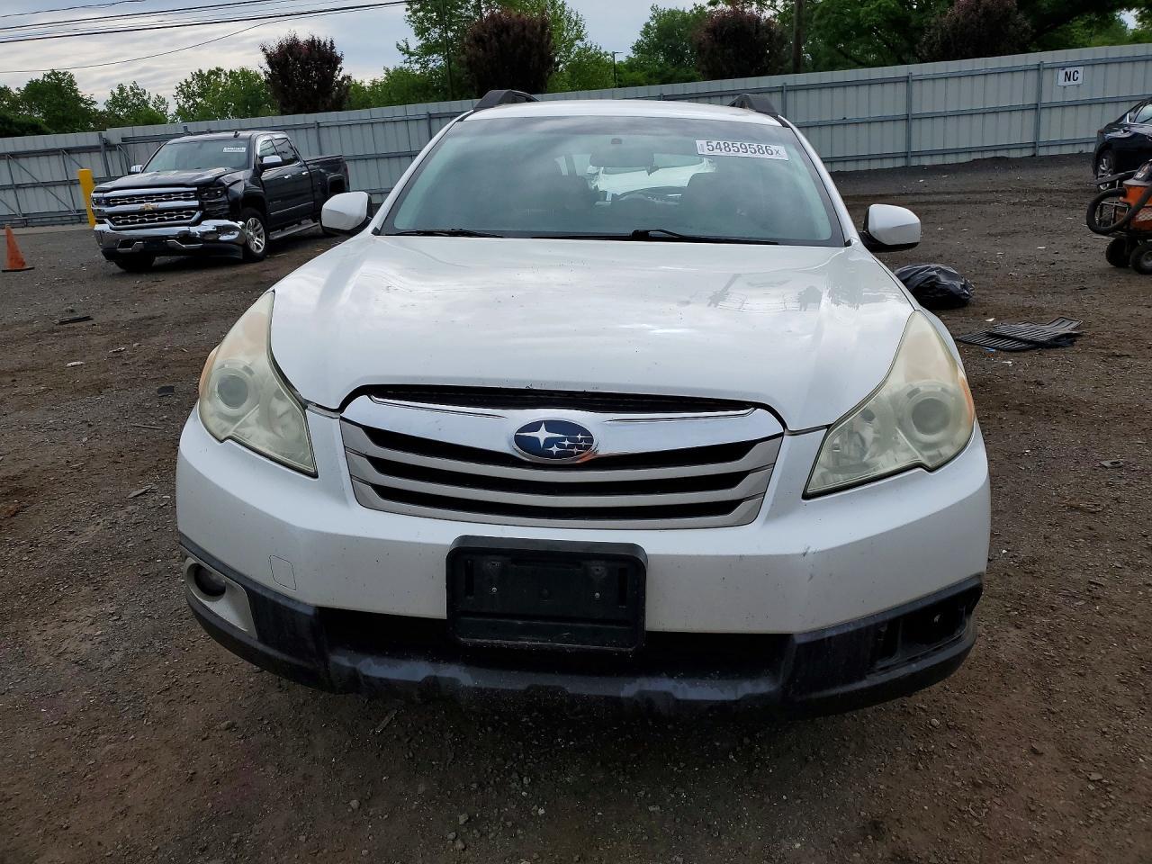 2011 Subaru Outback 2.5I Premium - Image 5