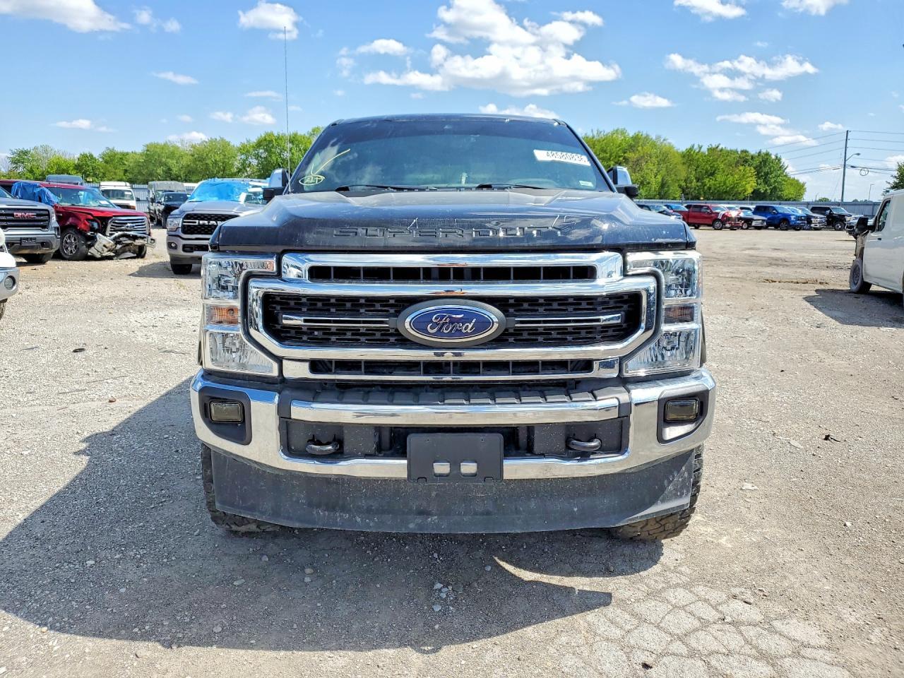 2022 Ford F250 Super Duty - Image 5