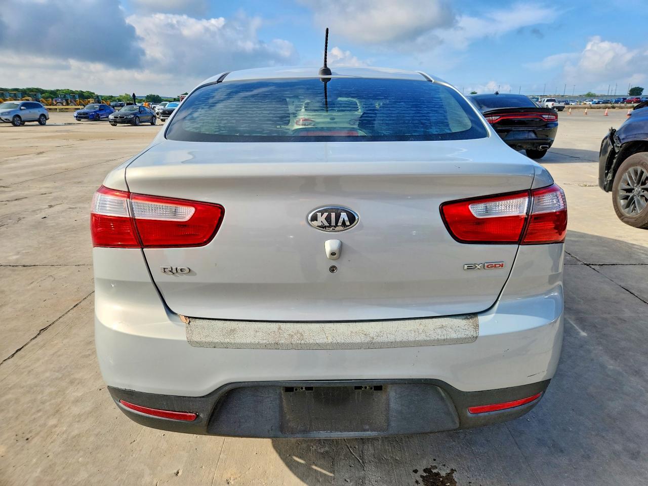 2013 Kia Rio Ex - Фото 6
