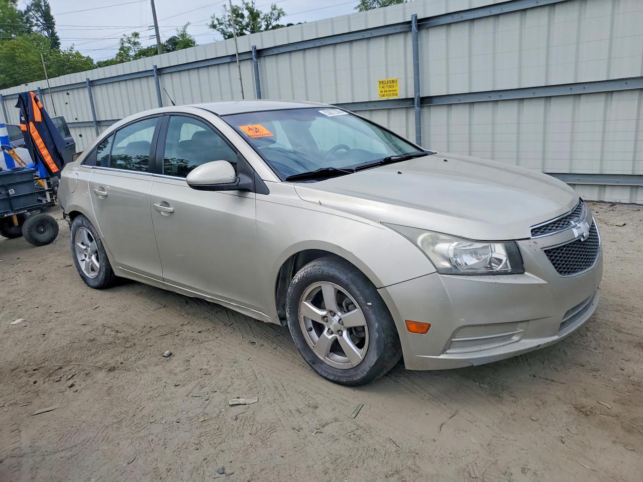 2014 Chevrolet Cruze Lt - Image 4