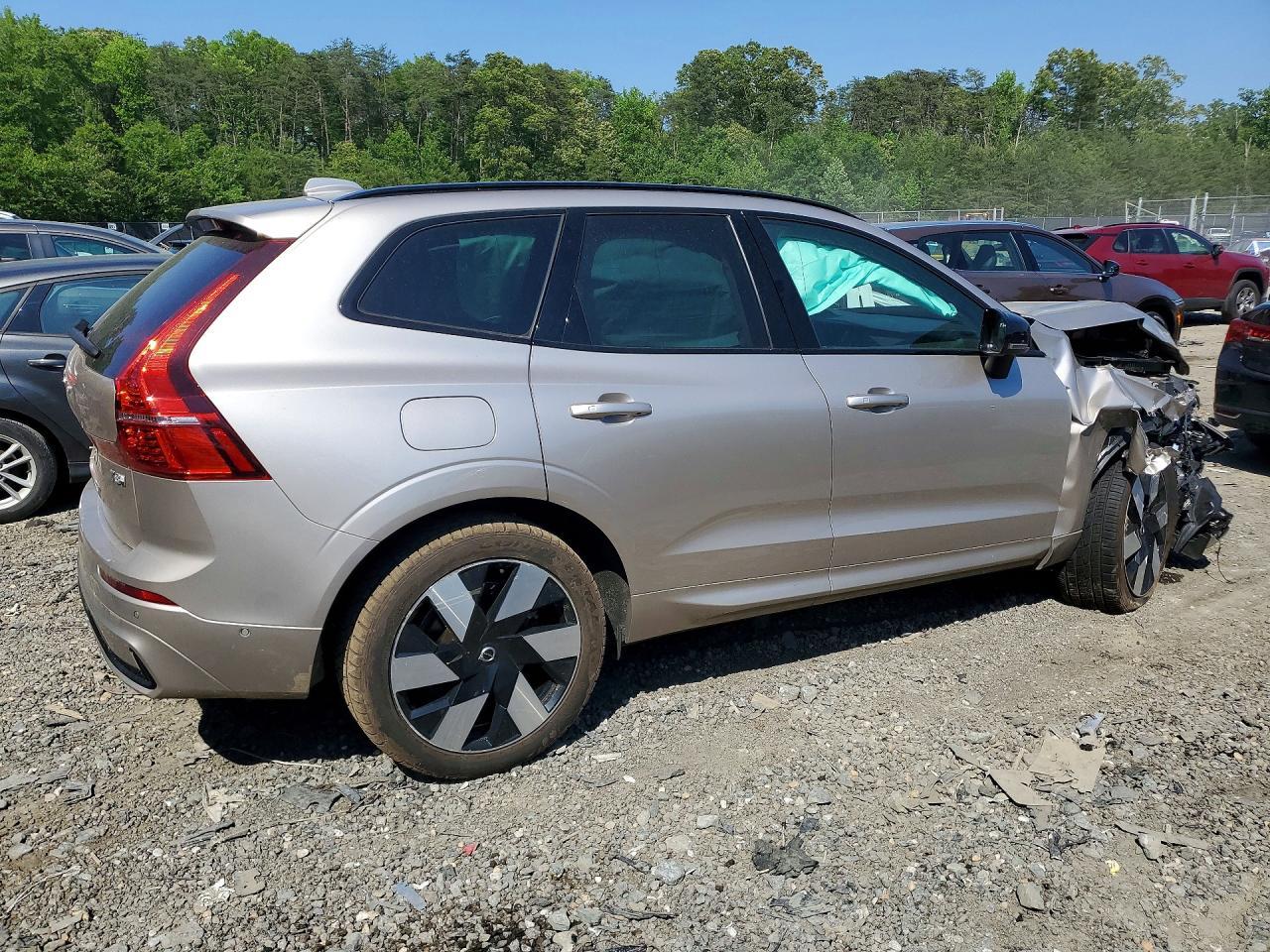 2025 Volvo Xc60 Plus - Image 3