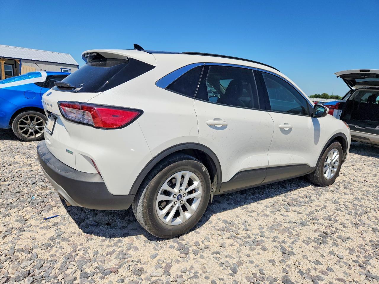 2020 Ford Escape Se - Фото 3