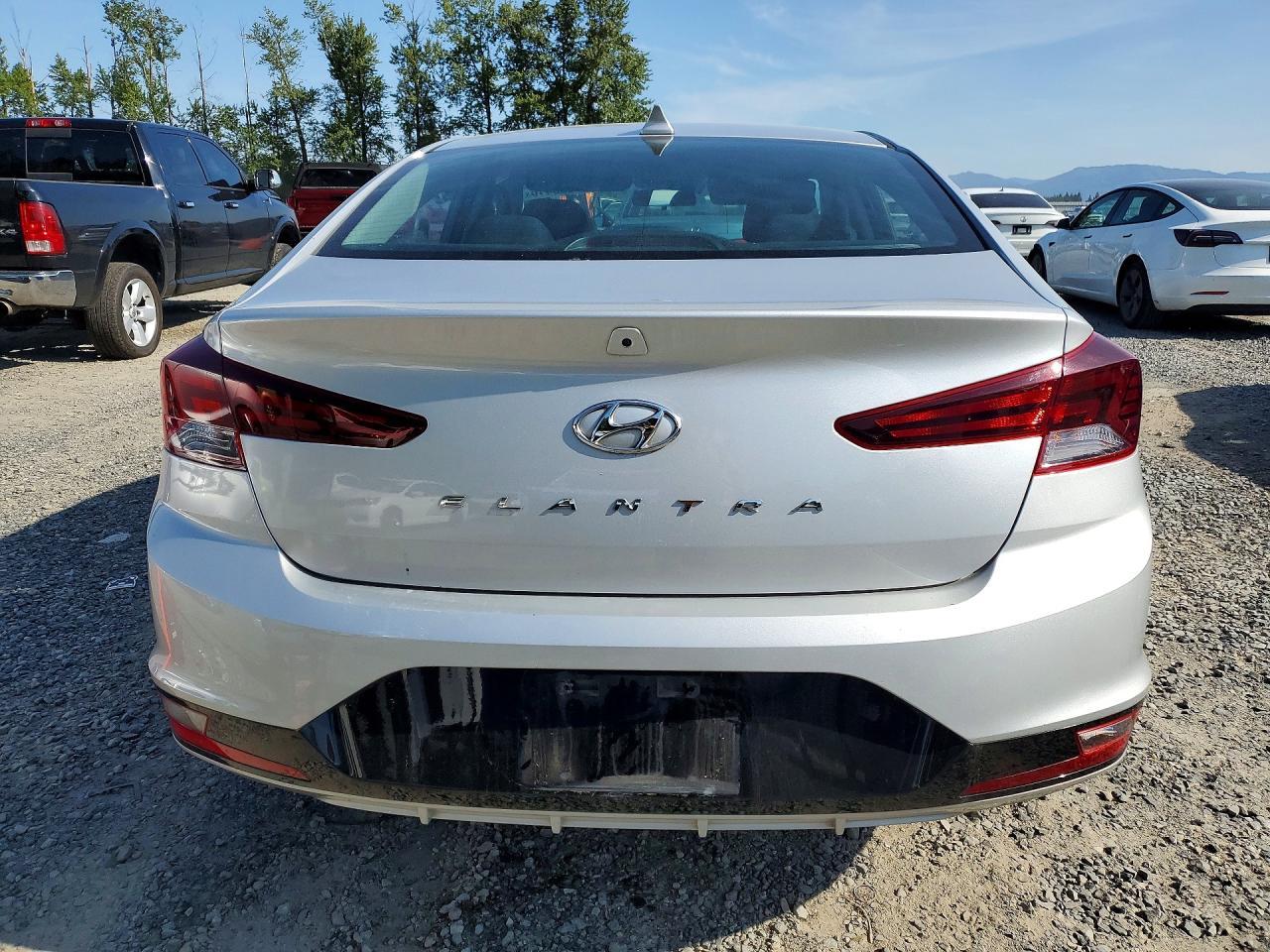 2019 Hyundai Elantra Sel - Фото 6