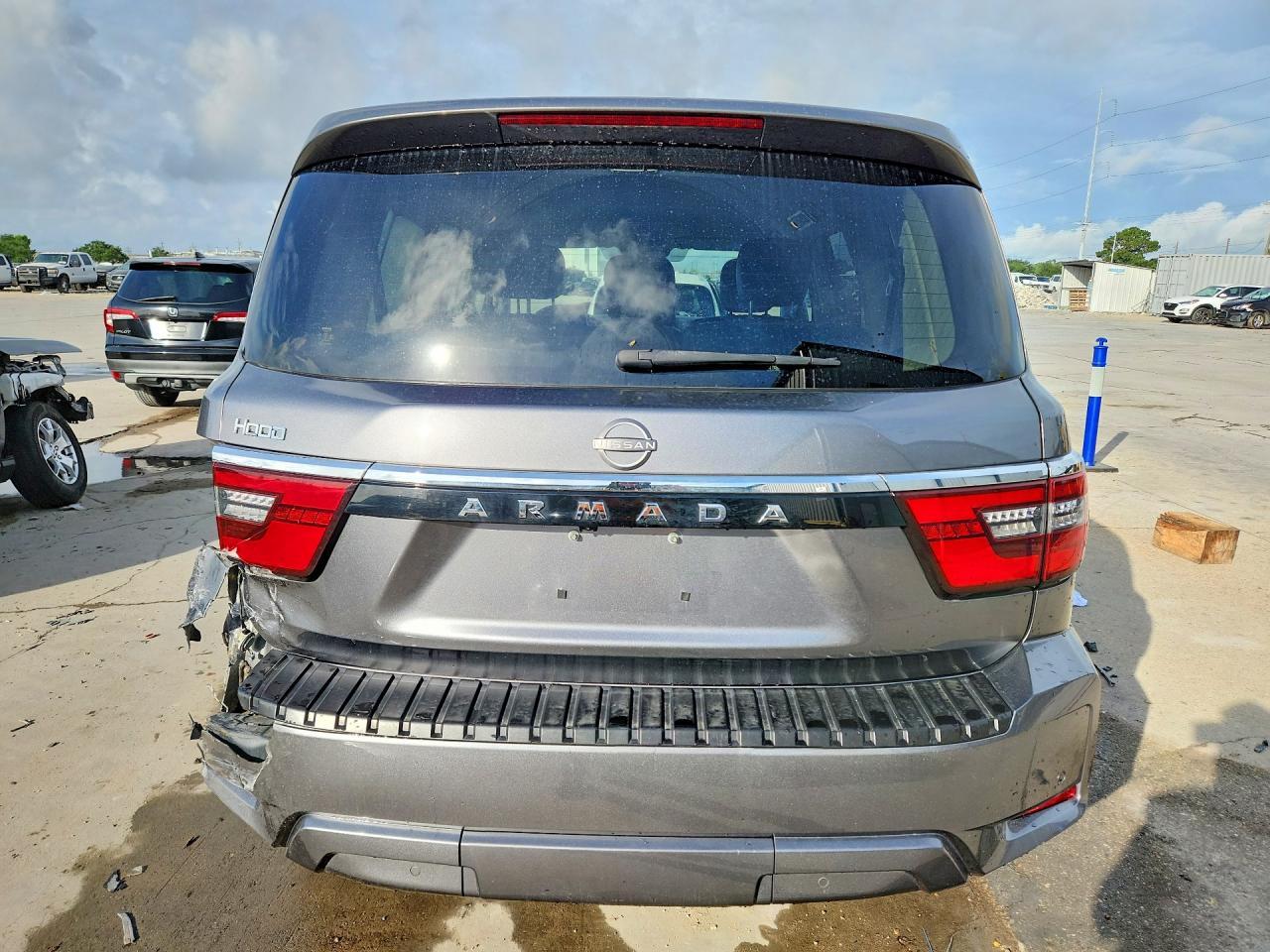 2022 Nissan Armada Sv - Image 6