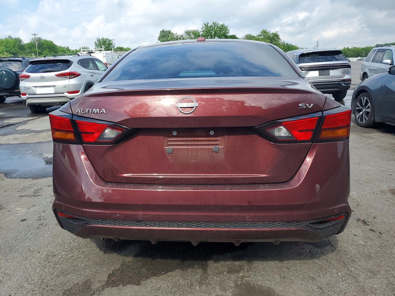 2024 Nissan Altima Sv - Image 6