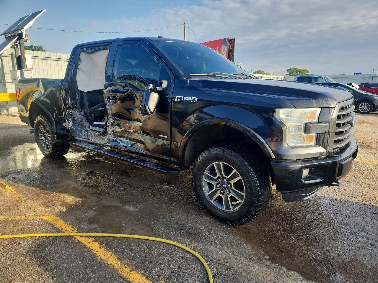 2015 Ford F150 Supercrew - Фото 4