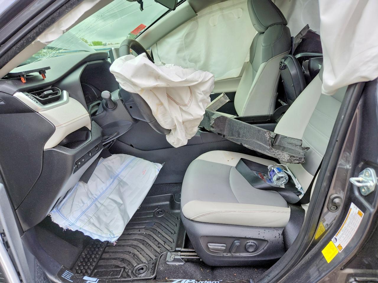2025 Toyota Rav4 Xle Premium - Image 7