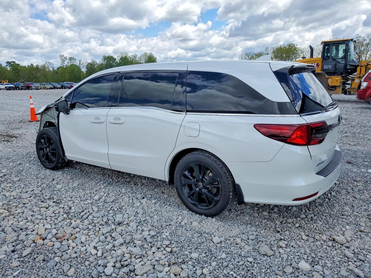 2024 Honda Odyssey Sport - Фото 2