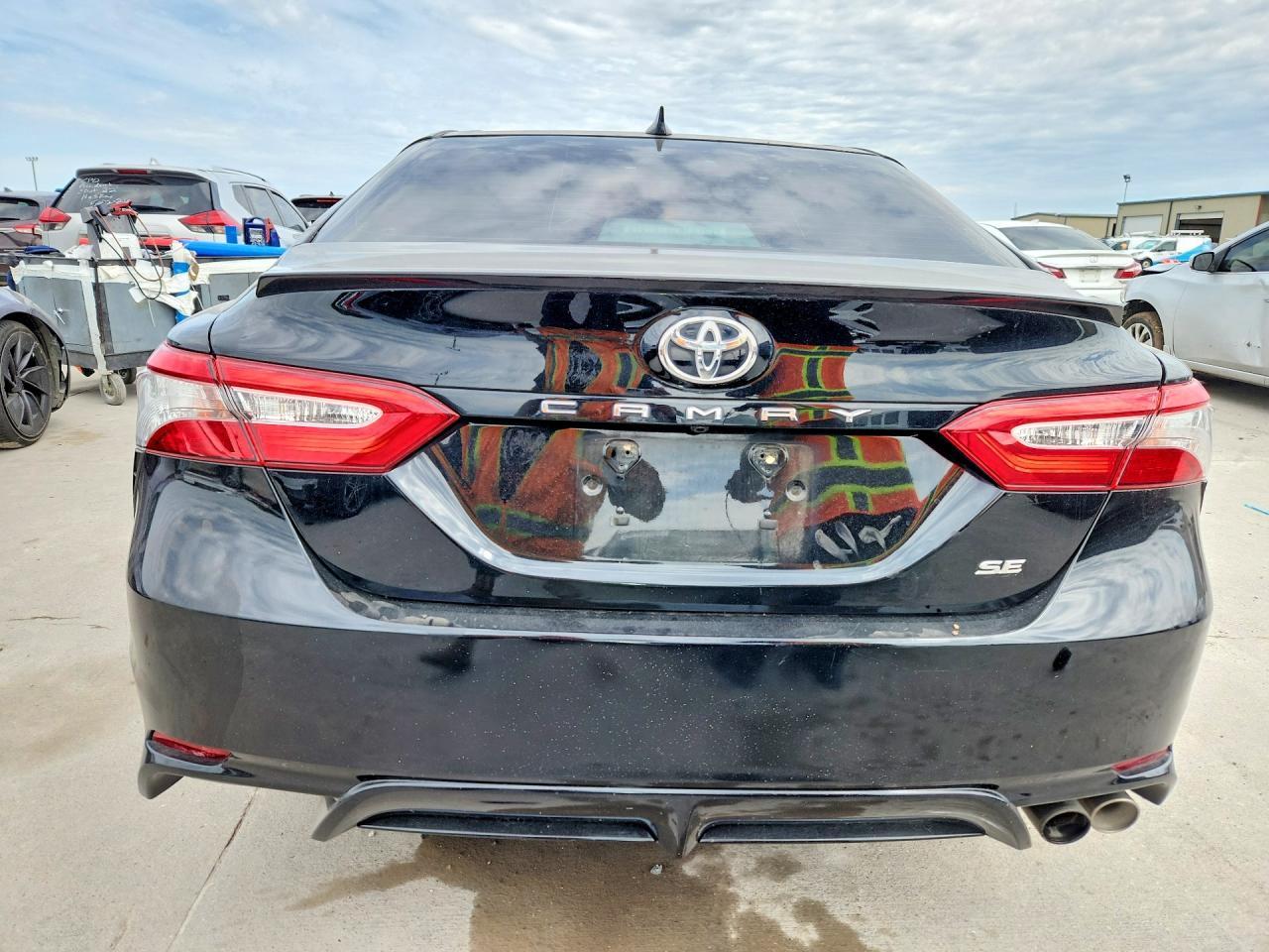 2019 Toyota Camry Se - Фото 6