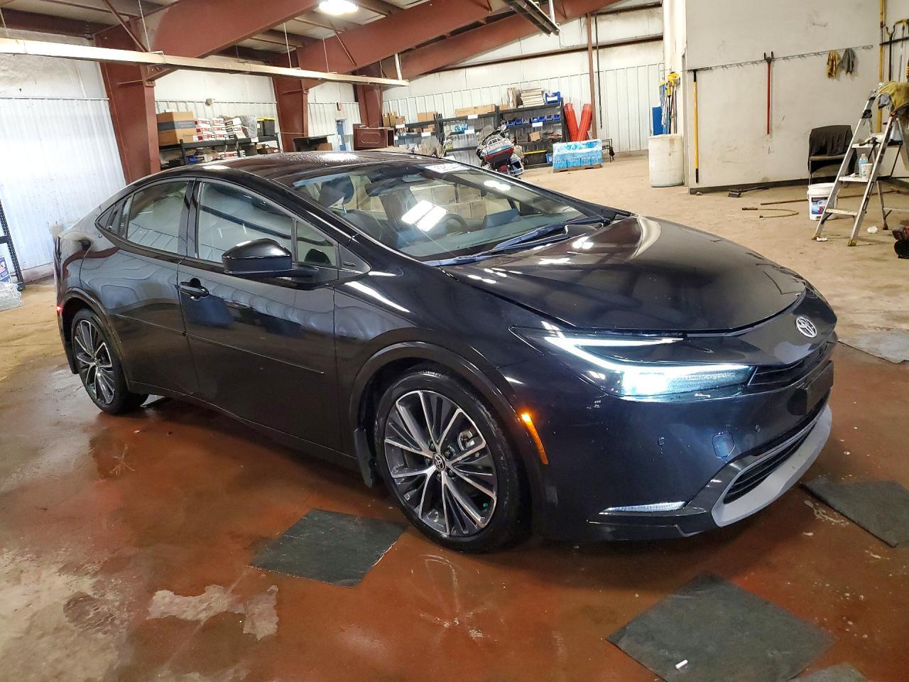 2024 Toyota Prius Limited - Фото 4