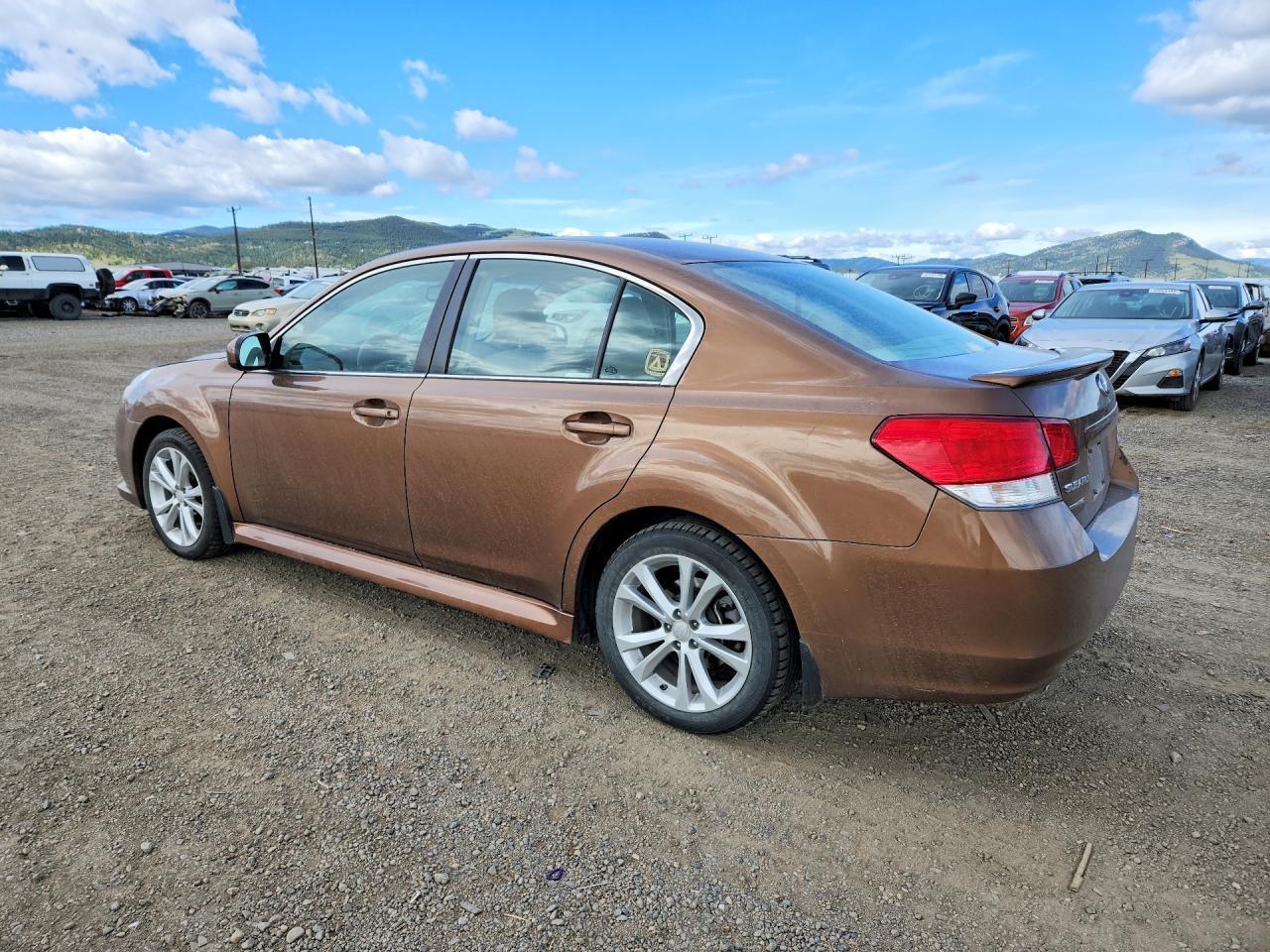 2013 Subaru Legacy 2.5I Premium - Image 2