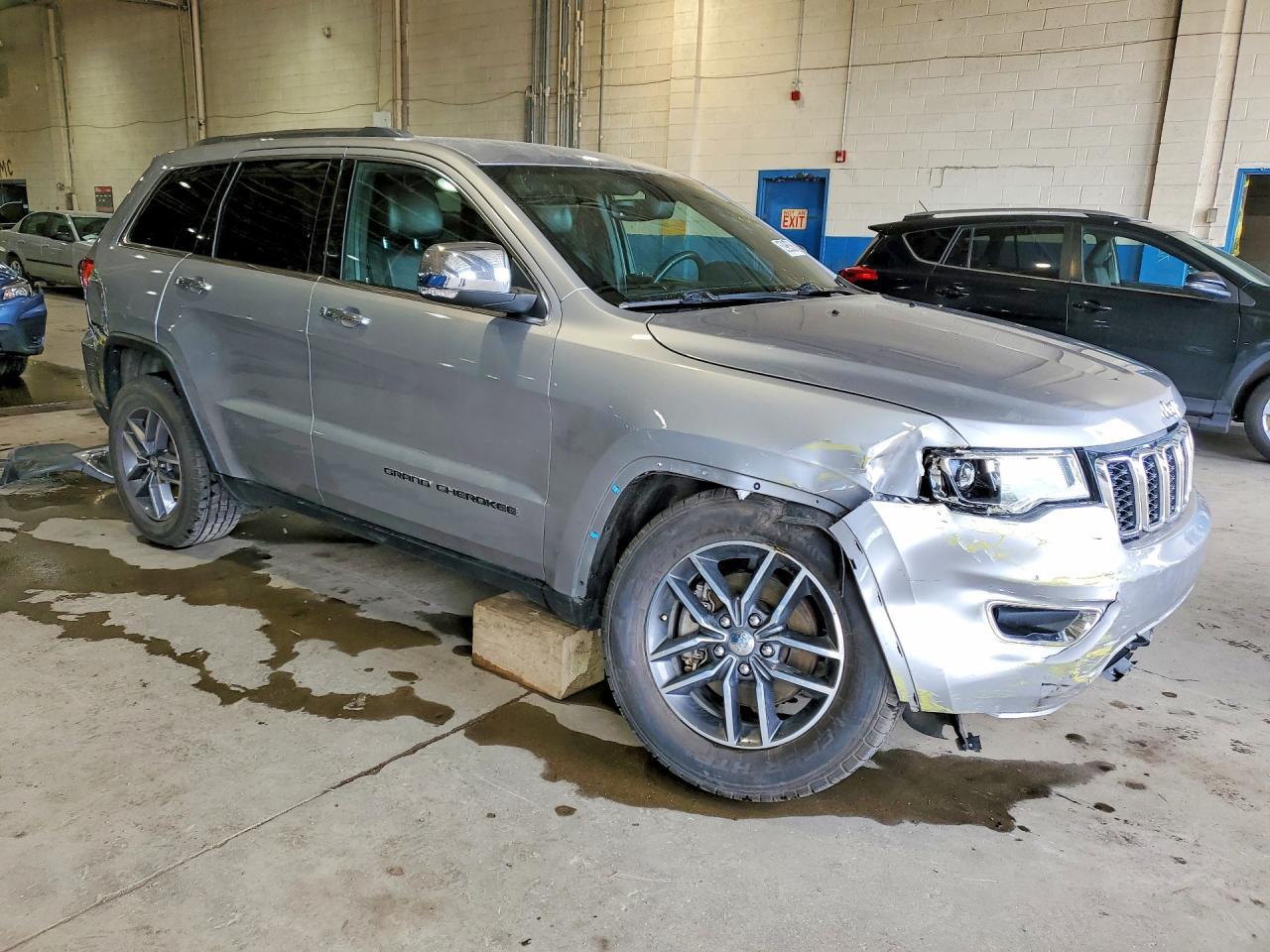 2018 Jeep Grand Cherokee Limited - Image 4