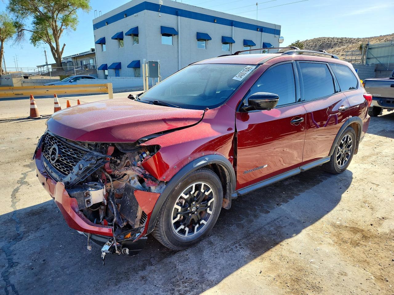 2020 Nissan Pathfinder Sl
