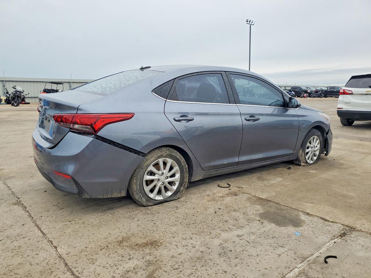 2019 Hyundai Accent Sel - Image 3
