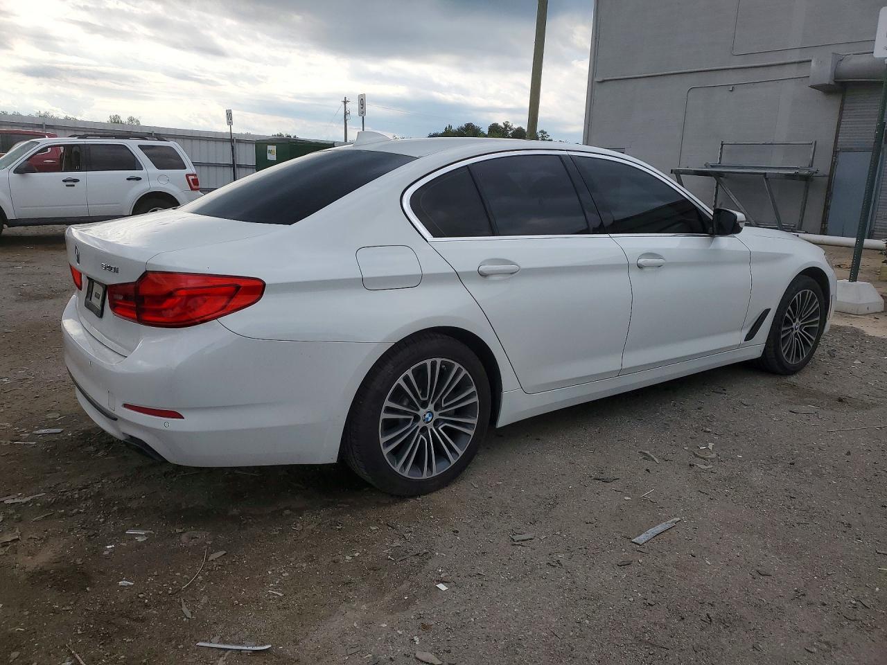 2019 BMW 540 I - Фото 3