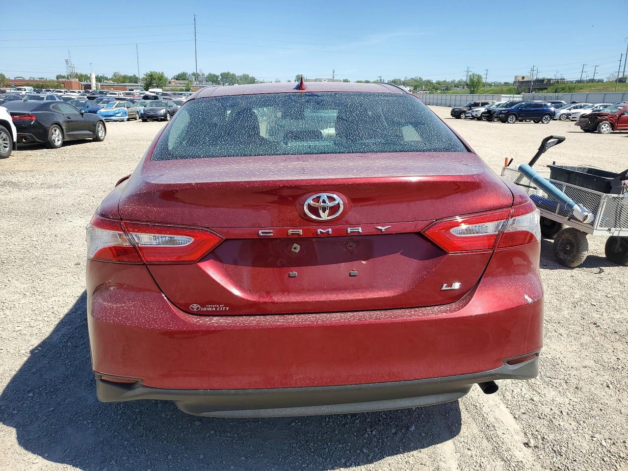 2019 Toyota Camry Le - Фото 6