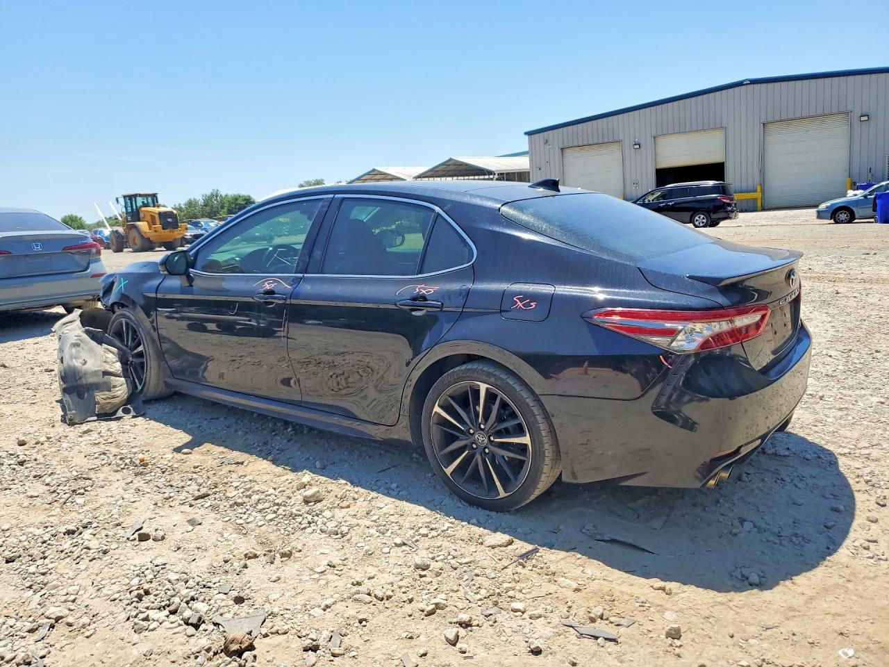 2019 Toyota Camry Xse - Image 2