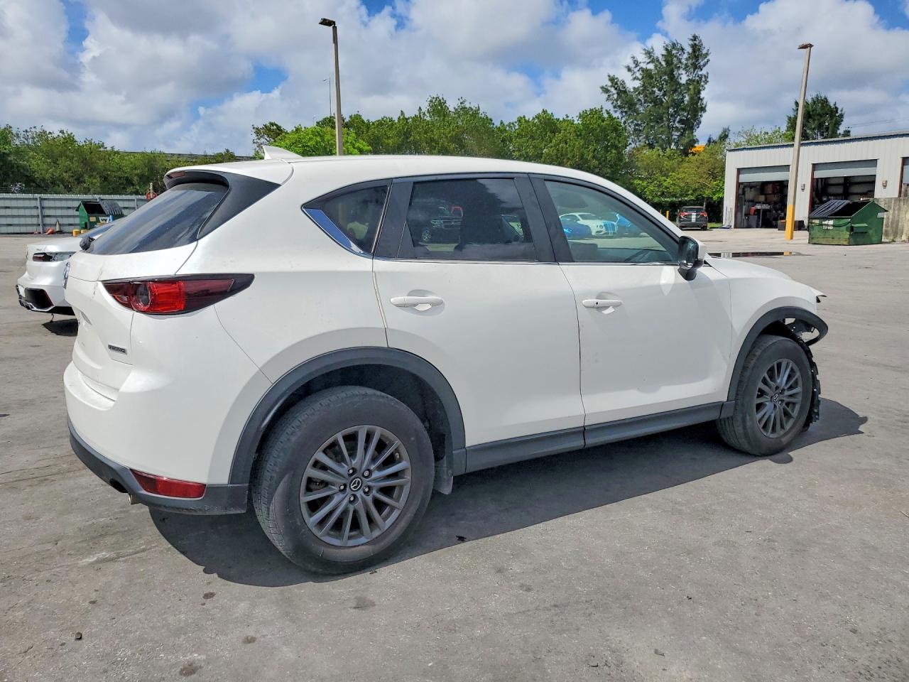 2020 Mazda Cx-5 Touring - Image 3