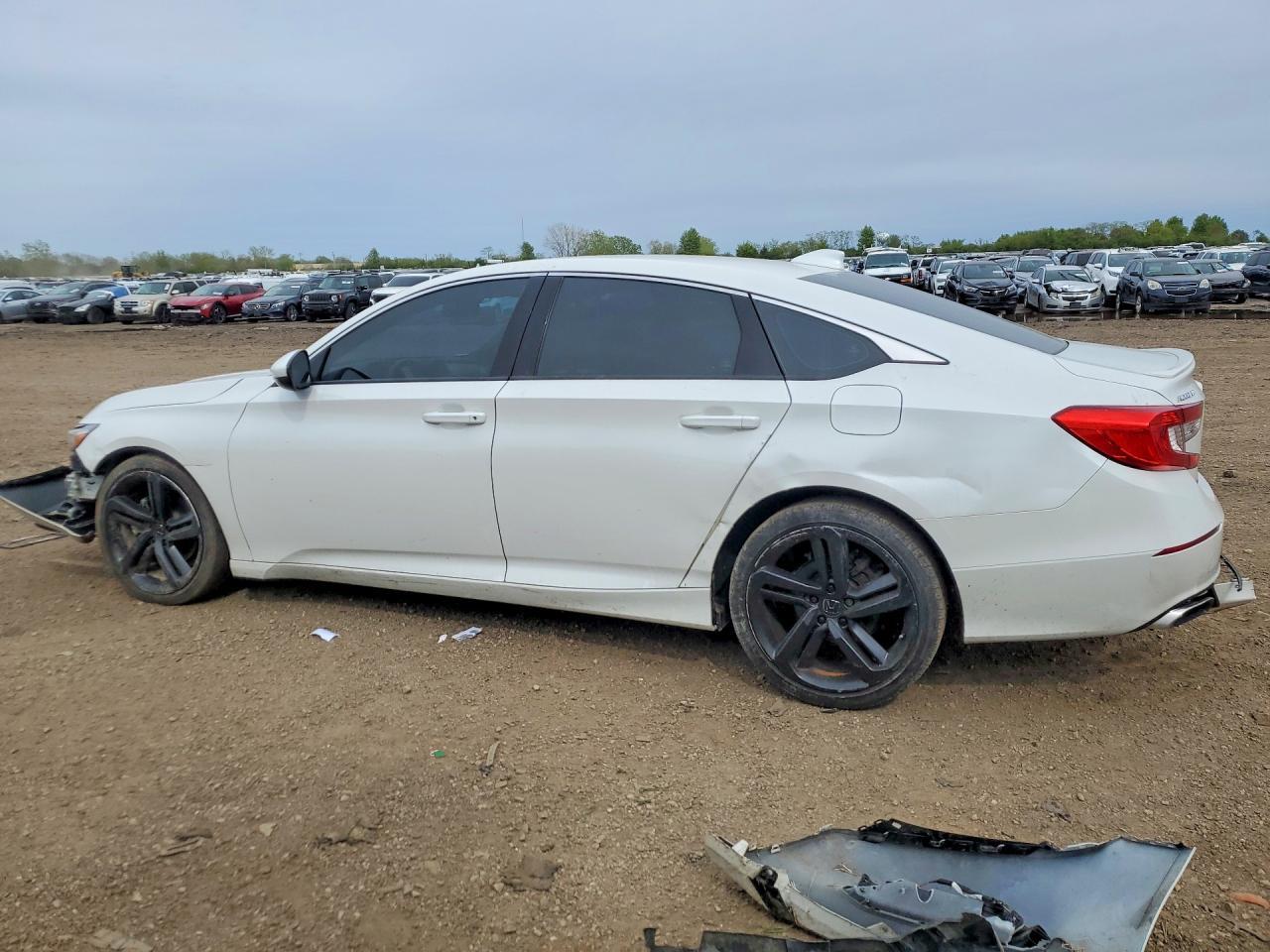 2019 Honda Accord Sport - Image 2