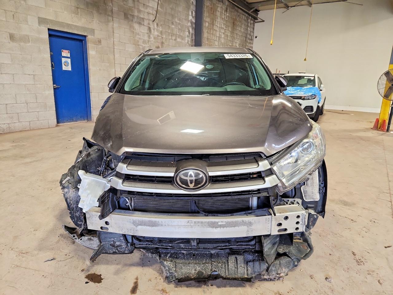 2019 Toyota Highlander Le - Image 5