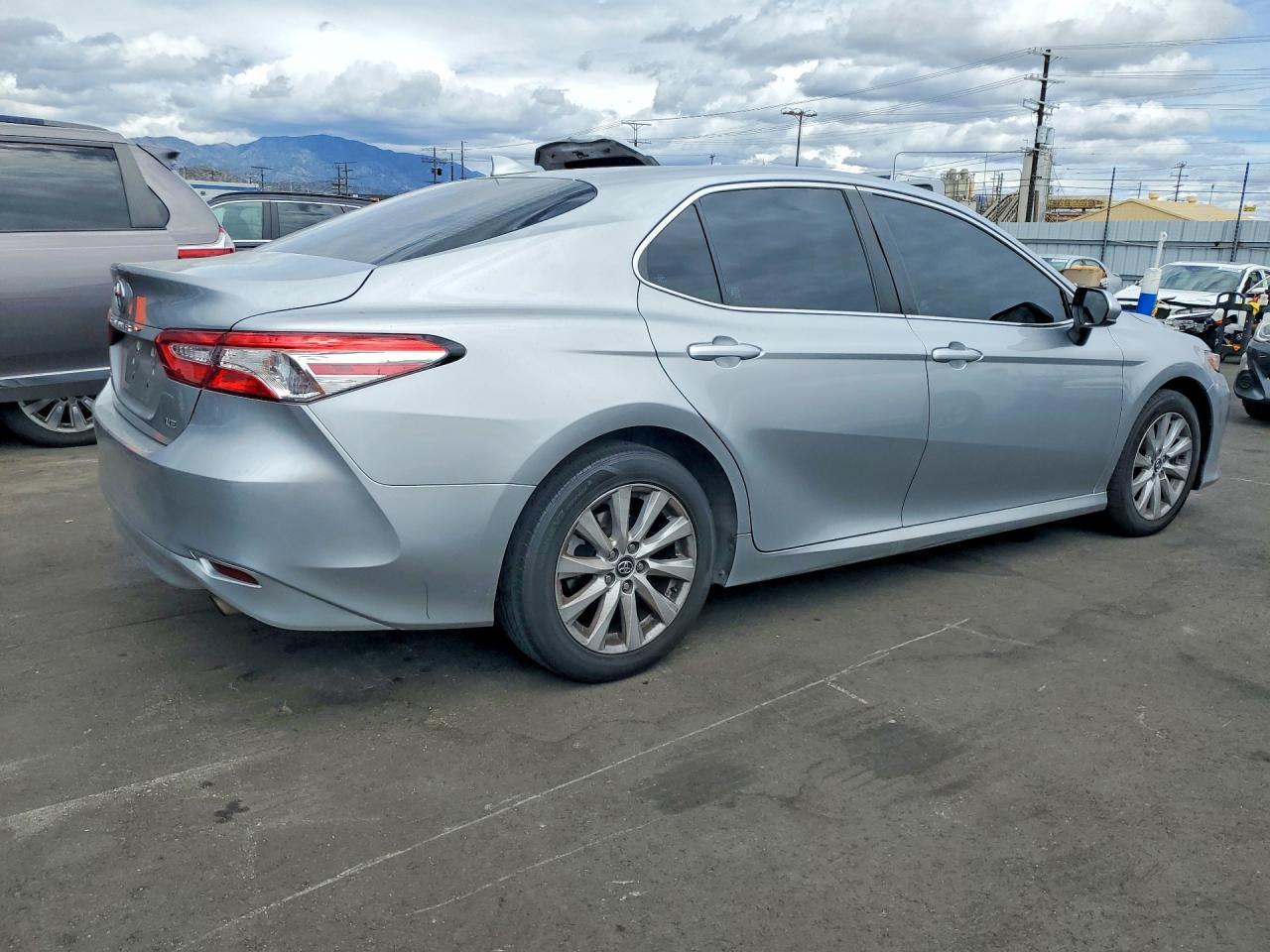 2020 Toyota Camry Le - Image 3