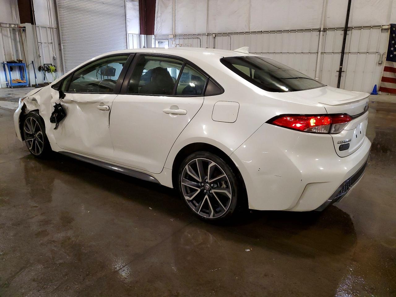 2020 Toyota Corolla Se - Image 2