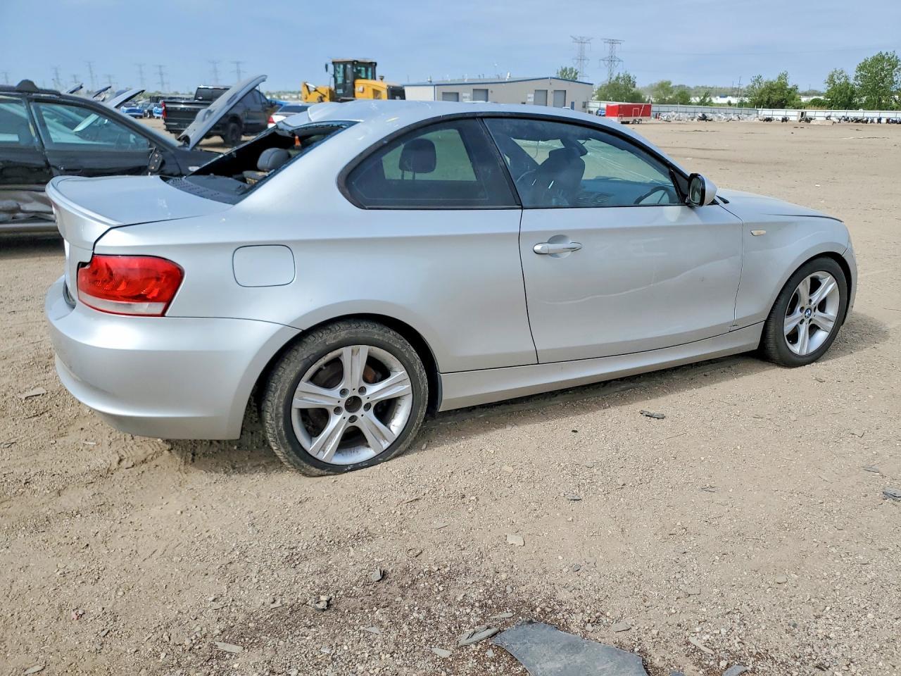 2011 BMW 135 I - Image 3