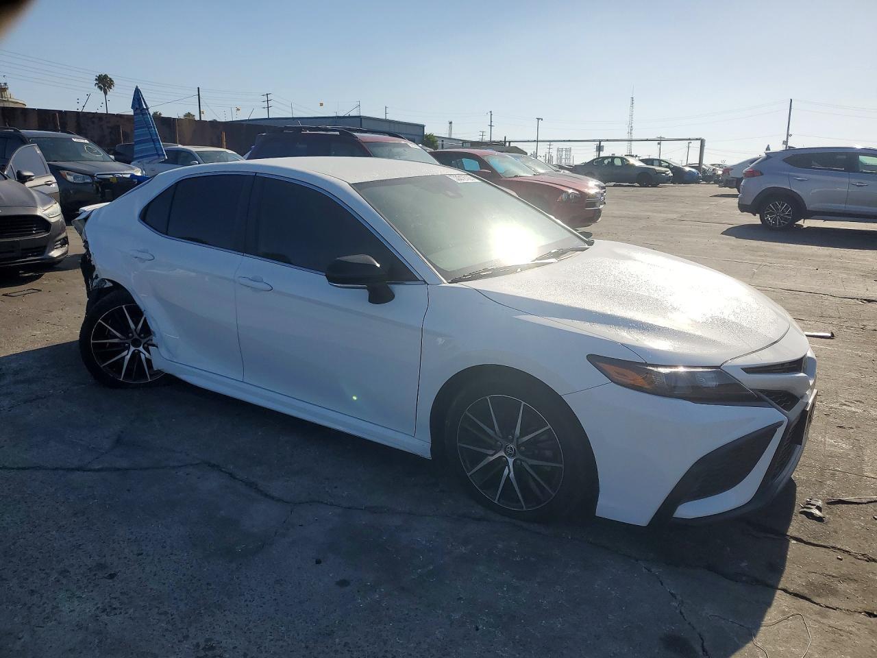 2023 Toyota Camry Se - Фото 4