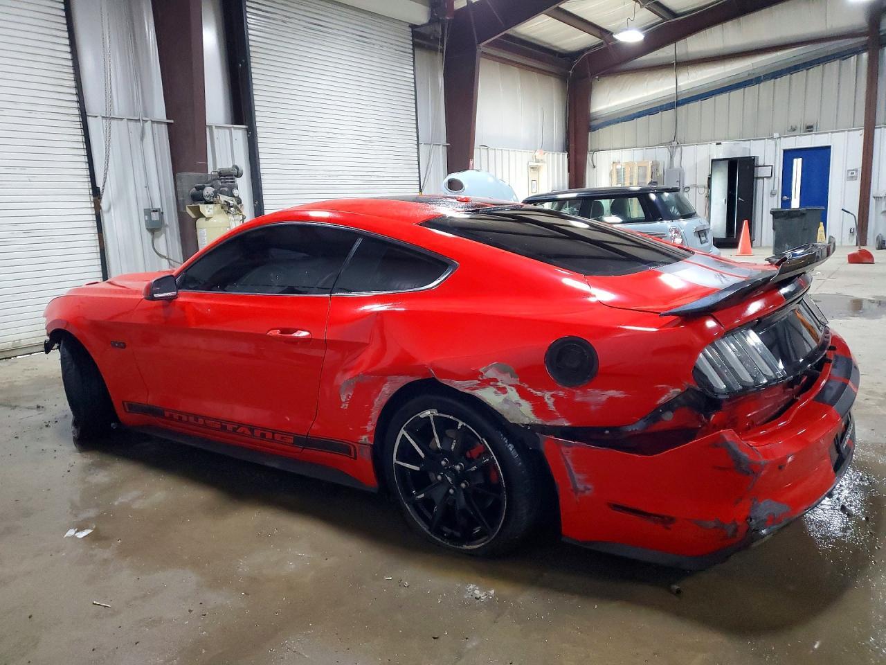 2015 Ford Mustang Gt - Фото 2