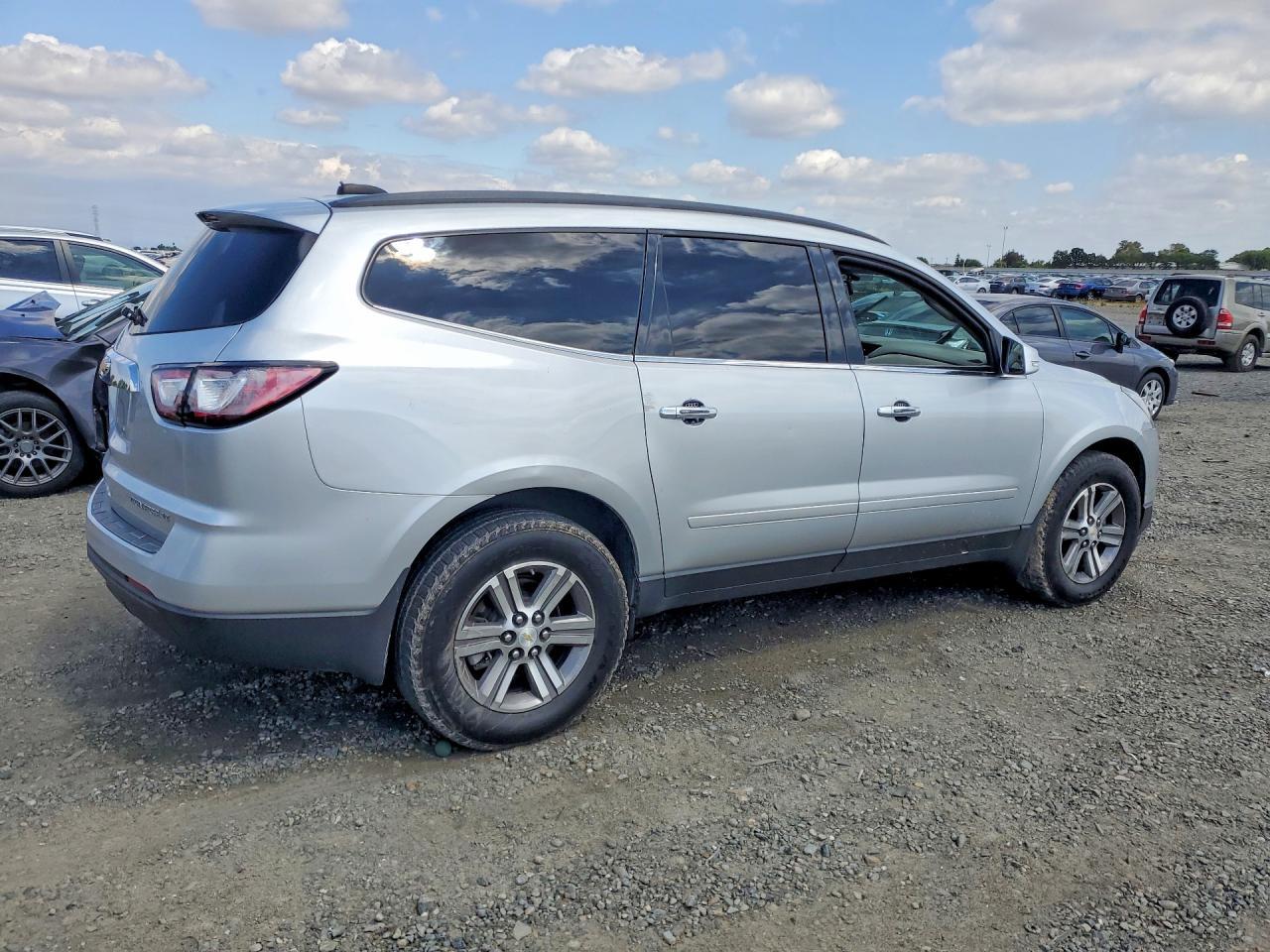 2016 Chevrolet Traverse Lt - Фото 3