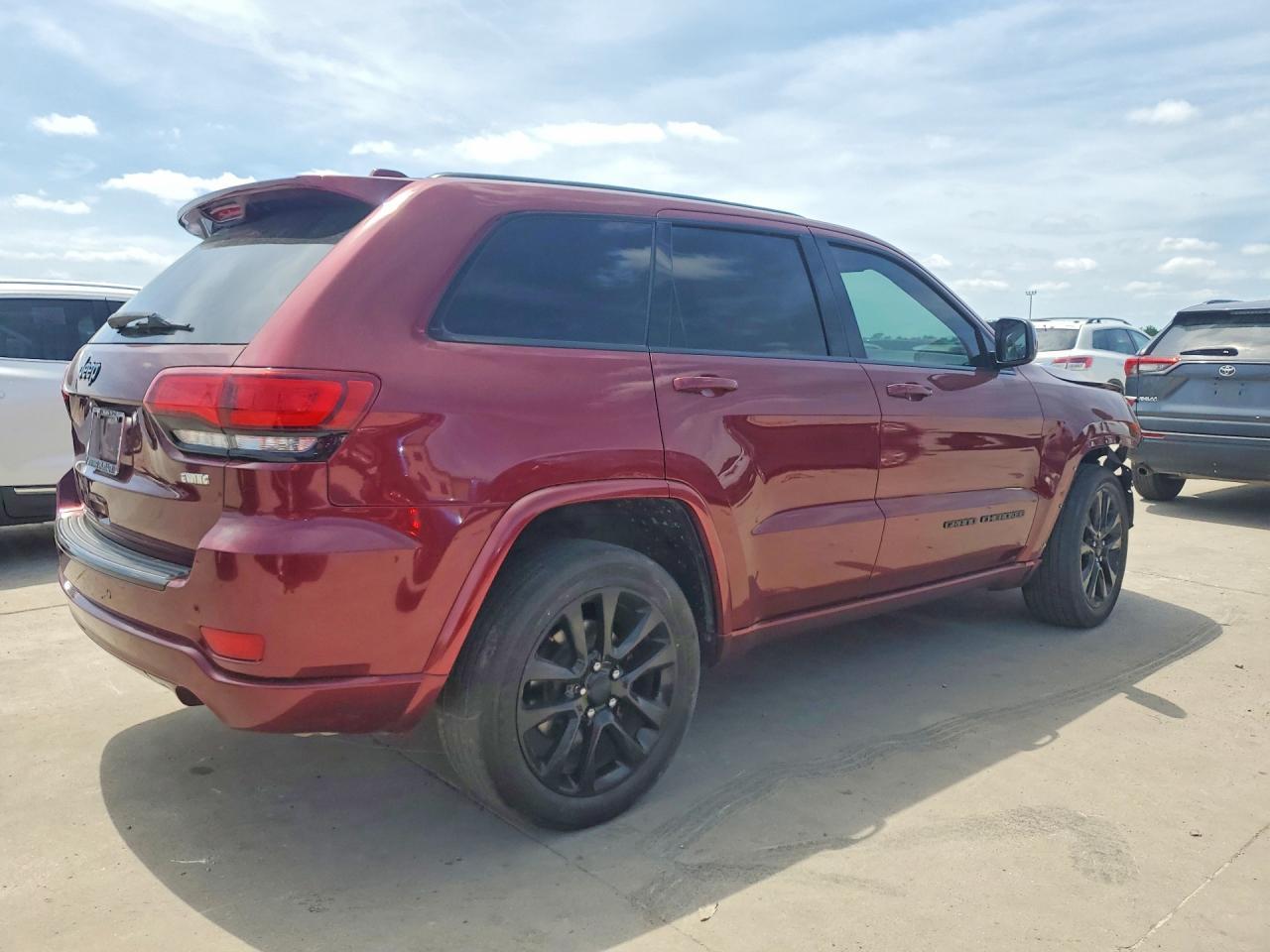 2018 Jeep Grand Cherokee Laredo - Фото 3