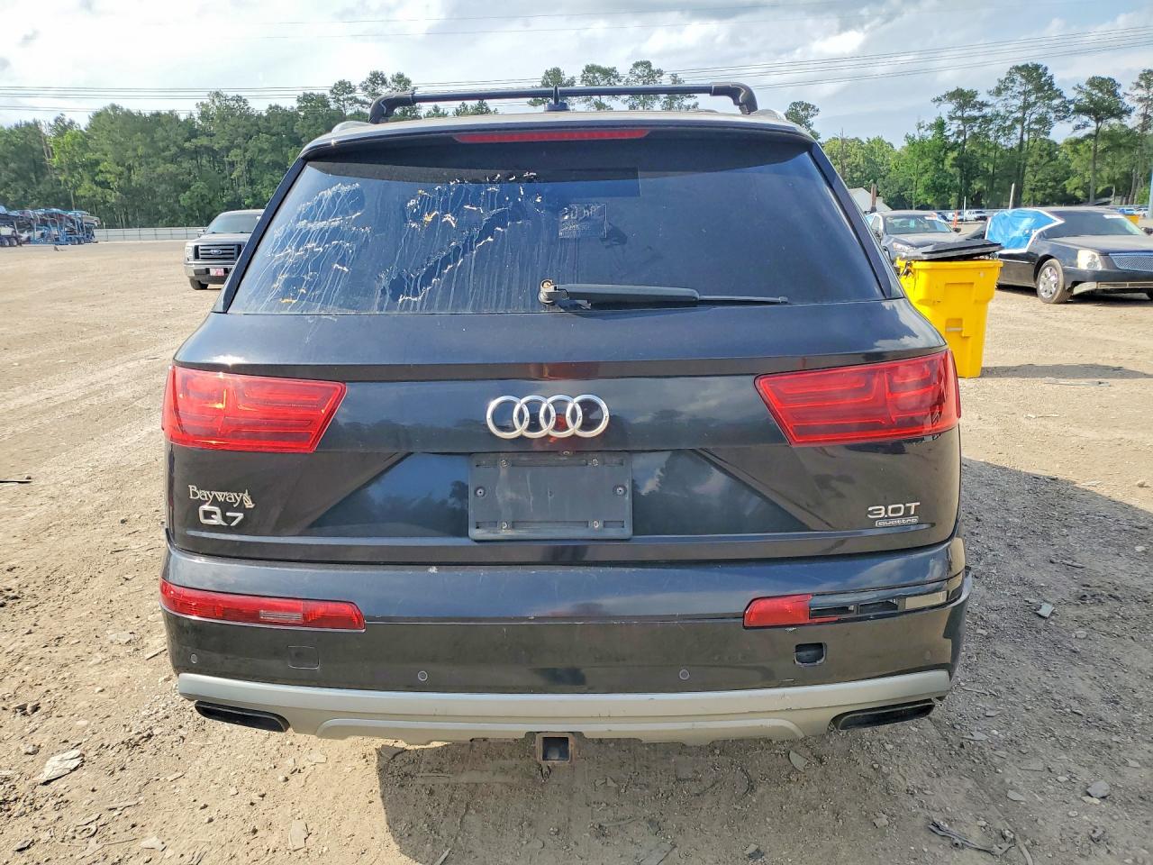 2017 Audi Q7 Premium Plus - Image 6