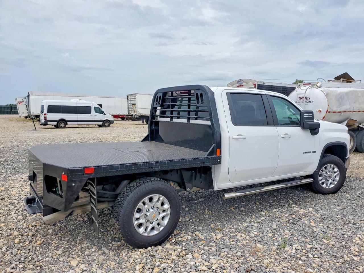 2024 Chevrolet Silverado K2500 Heavy Duty Lt - Image 3