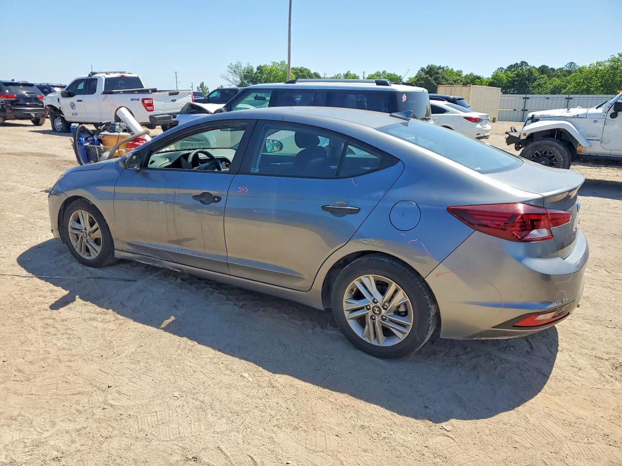 2019 Hyundai Elantra Sel - Фото 2