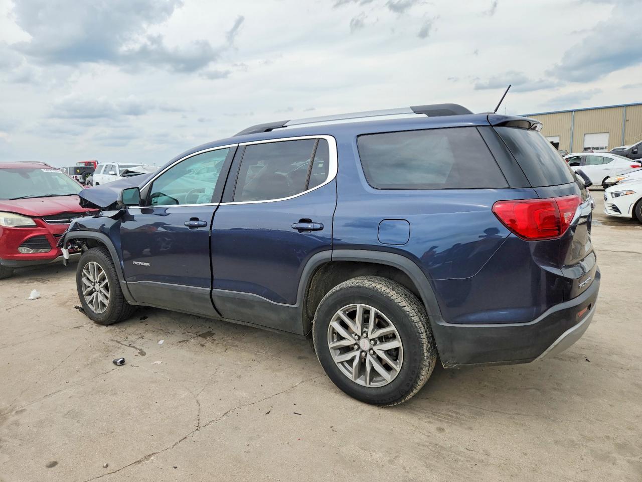 2018 GMC Acadia Sle - Image 2