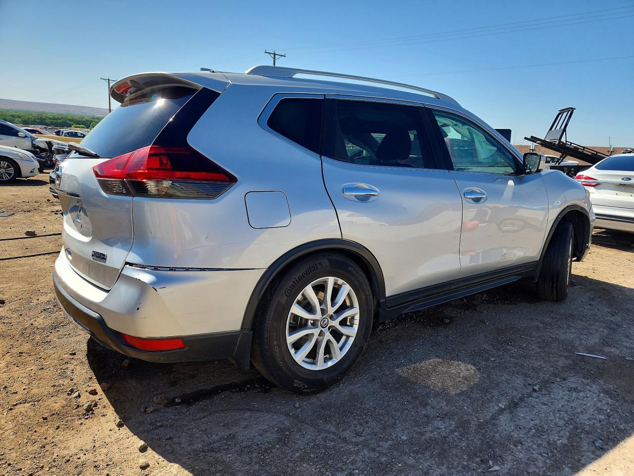 2019 Nissan Rogue S - Image 3