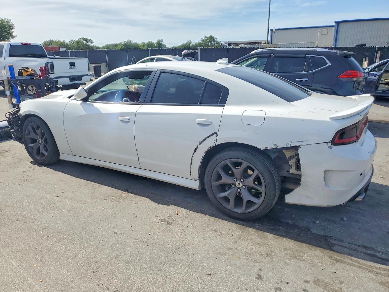 2019 Dodge Charger R - Image 2