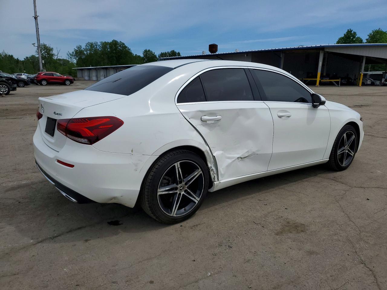 2021 Mercedes-Benz A 220 4Matic - Фото 3