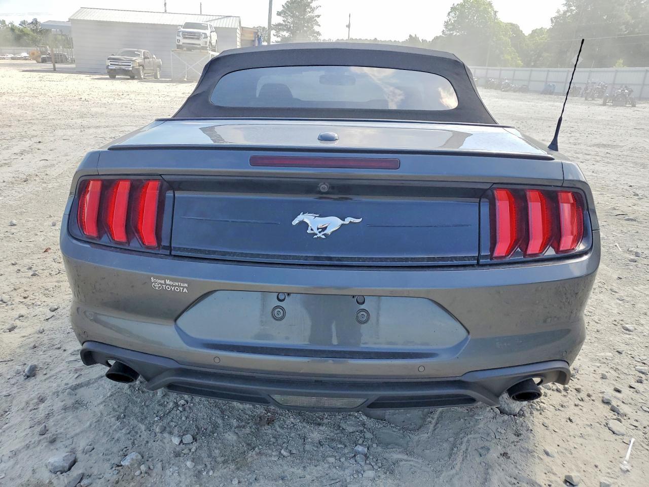 2020 Ford Mustang - Image 6