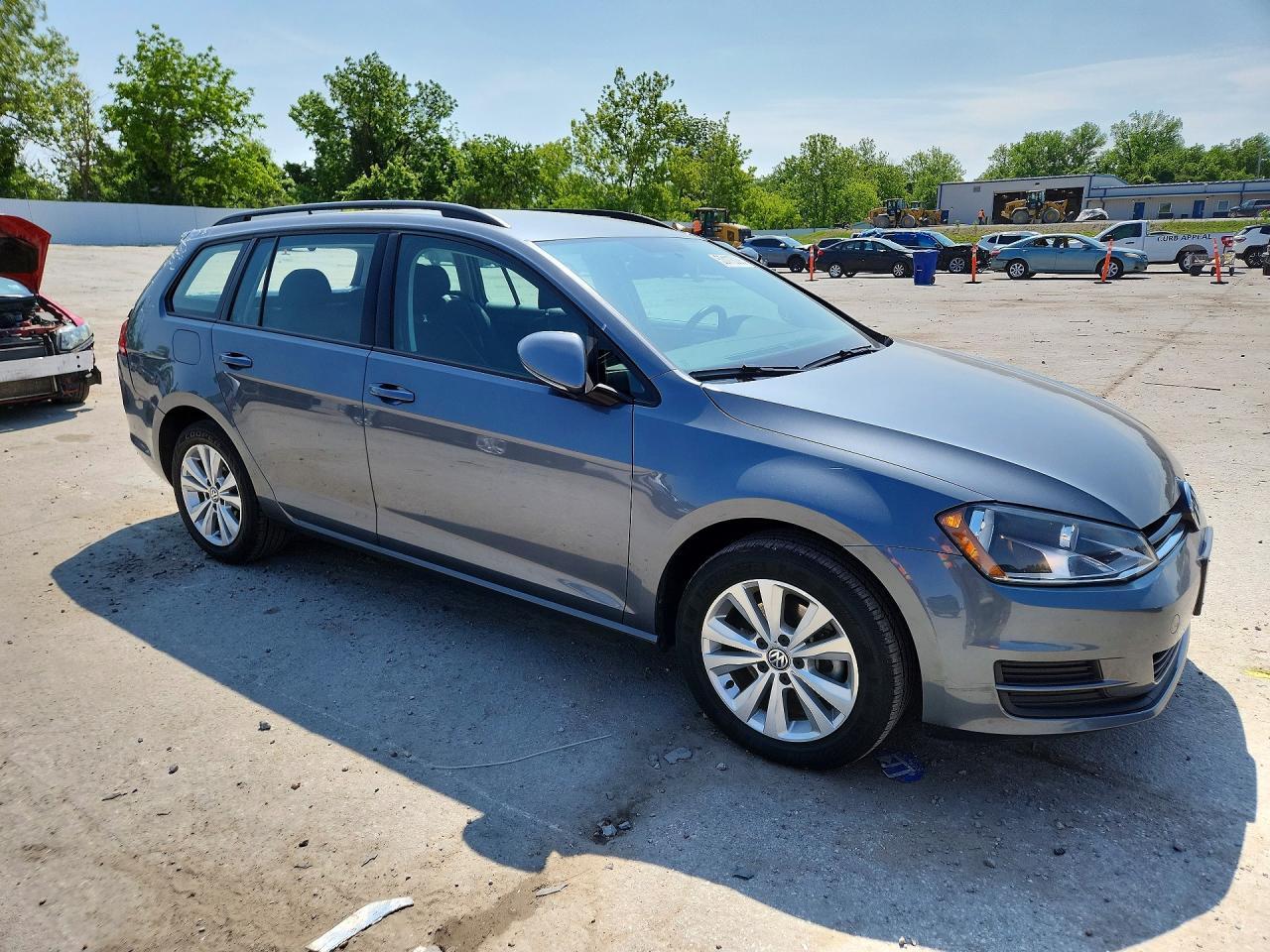 2017 Volkswagen Golf Sportwagen S - Фото 4