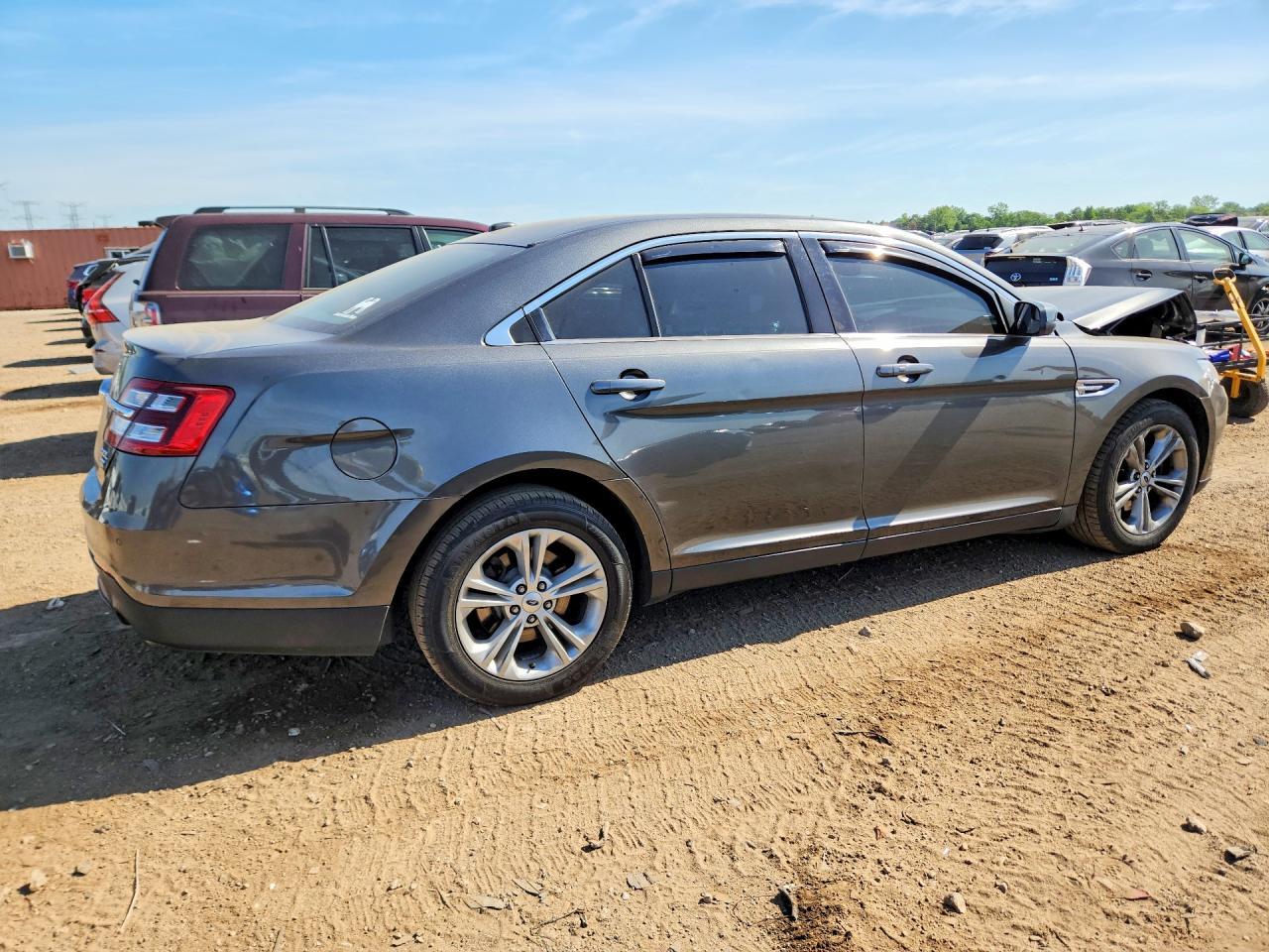 2017 Ford Taurus Sel - Фото 3