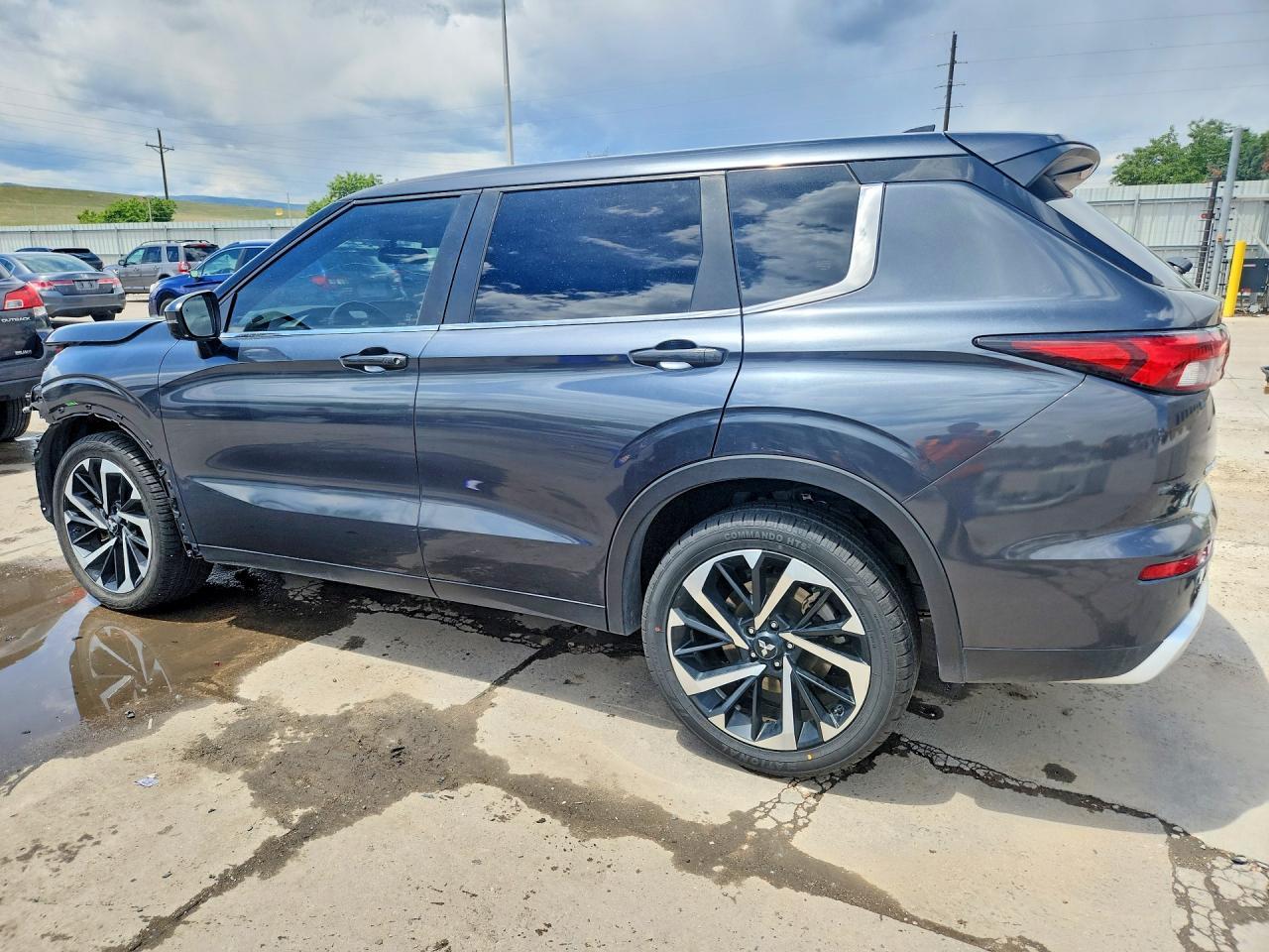 2024 Mitsubishi Outlander Se - Фото 2