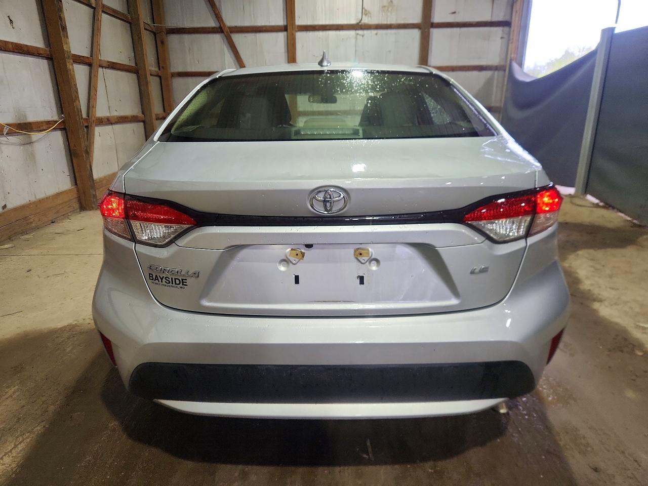 2020 Toyota Corolla Le - Image 6