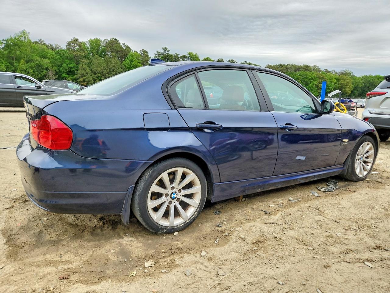 2011 BMW 328 Xi Sulev - Фото 3