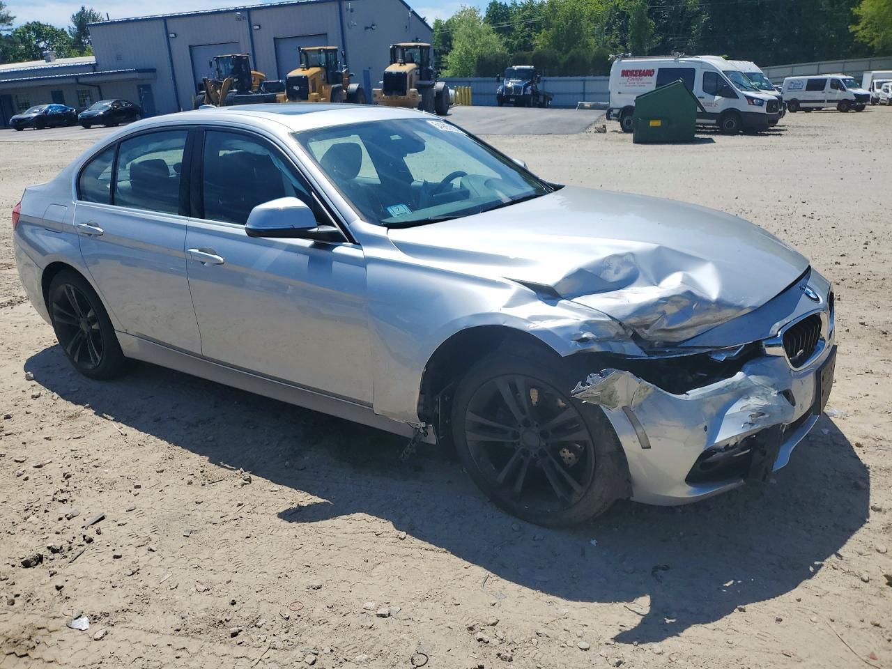 2018 BMW 330 Xi - Image 4