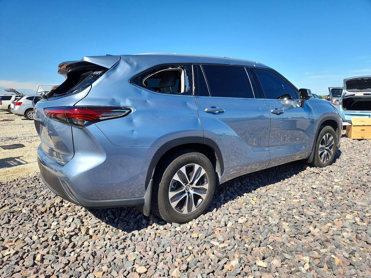 2022 Toyota Highlander Xle - Фото 3